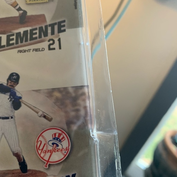 Unopened 2006 Carlton Fisk from the McFarlane Cooperstown Collection series 3. - Picture 9 of 9